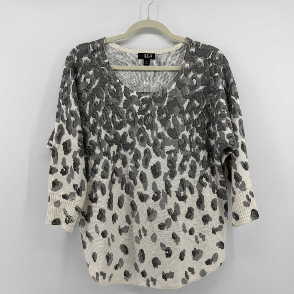 ana Sweater Grey White Leopard Print‎ Womens Size M Scoop Neck Dolman Sleeve
